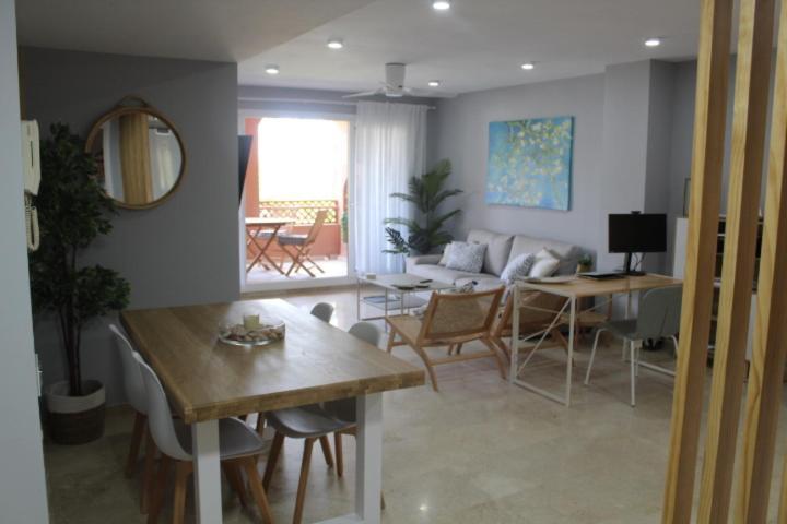 Sotogrande Paseo Del Mar - 10 Steps Away From The Beach 산 로케 외부 사진